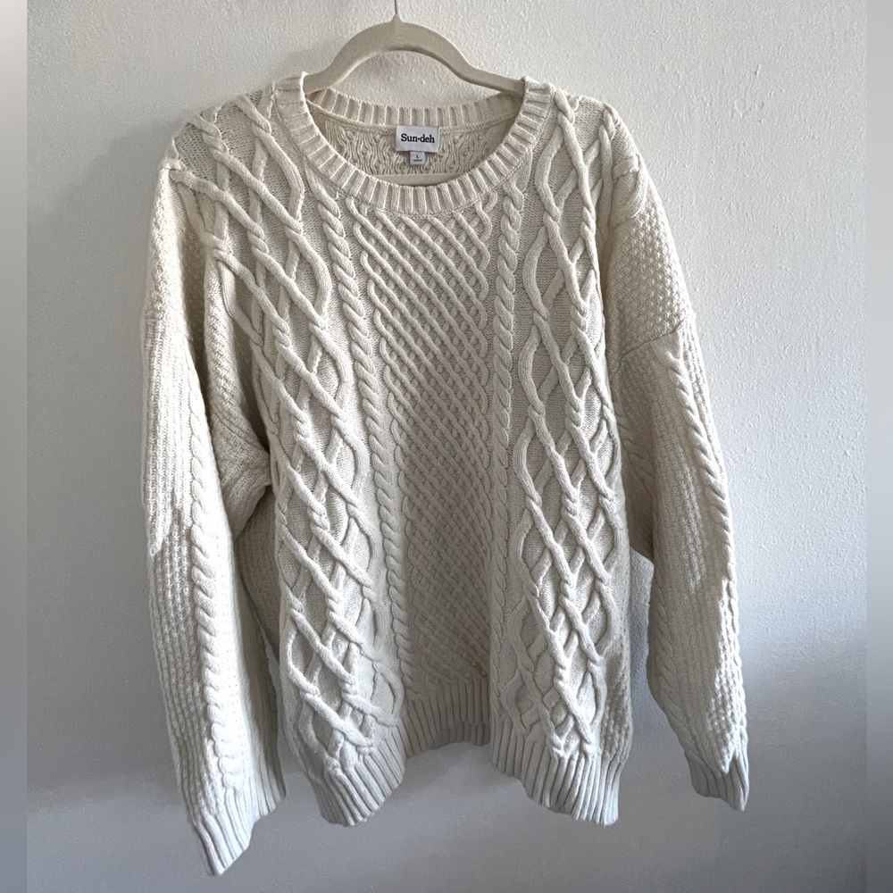 Aritzia-Sunday Best Peggy Sweater